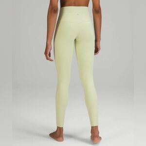 Lululemon Align High-Rise Pant 28"
Creamy Mint size 4